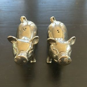 Pottery barn salt and pepper shakers